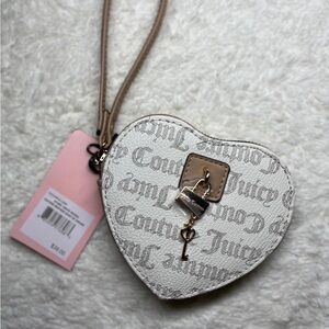 NWT Juicy Couture White and Gray Heart Wristlet